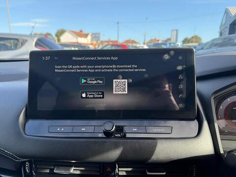 Nissan Qashqai 1.3 DIG-T MHEV N-Connecta Euro 6 (s/s) 5dr - U79271