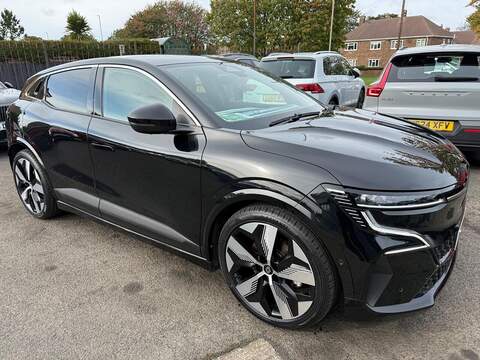 Renault Megane E-Tech 60kWh techno+ Auto 5dr (optimum charge) - U79272