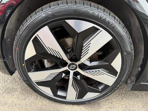 Renault Megane E-Tech 60kWh techno+ Auto 5dr (optimum charge) - U79272