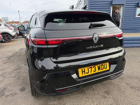 Renault Megane E-Tech 60kWh techno+ Auto 5dr (optimum charge) - U79272