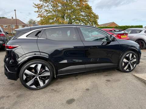 Renault Megane E-Tech 60kWh techno+ Auto 5dr (optimum charge) - U79272