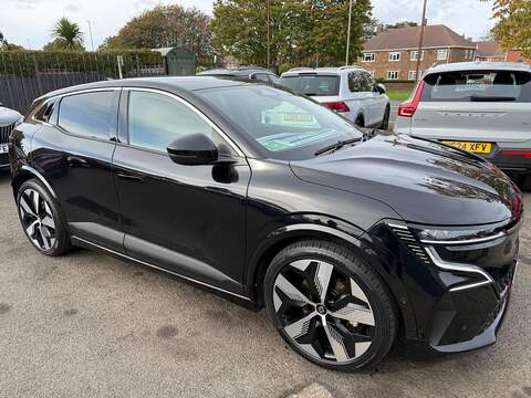 Renault Megane E-Tech 60kWh techno+ Auto 5dr (optimum charge) - U79272