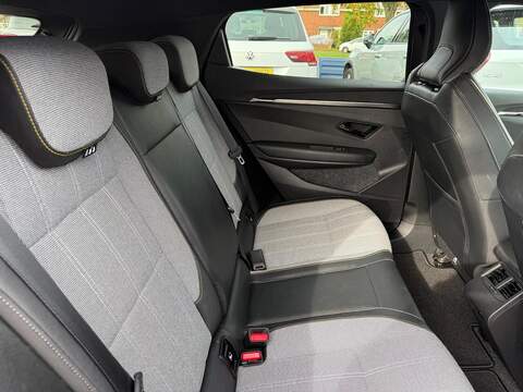 Renault Megane E-Tech 60kWh techno+ Auto 5dr (optimum charge) - U79272