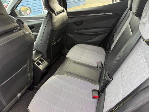 Renault Megane E-Tech 60kWh techno+ Auto 5dr (optimum charge) - U79272