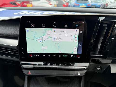 Renault Megane E-Tech 60kWh techno+ Auto 5dr (optimum charge) - U79272