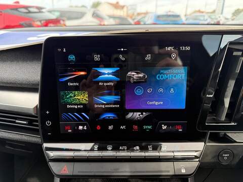 Renault Megane E-Tech 60kWh techno+ Auto 5dr (optimum charge) - U79272