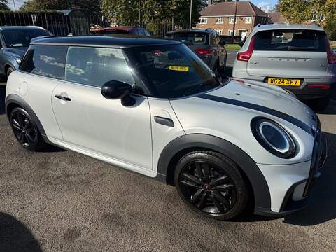 MINI Hatch 1.5 Cooper Sport Hatchback 3dr Petrol Manual Euro 6 (s/s) (136 ps) - U79273