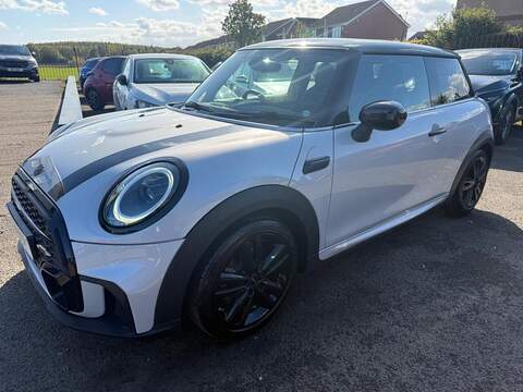 MINI Hatch 1.5 Cooper Sport Hatchback 3dr Petrol Manual Euro 6 (s/s) (136 ps) - U79273