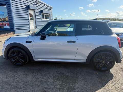 MINI Hatch 1.5 Cooper Sport Hatchback 3dr Petrol Manual Euro 6 (s/s) (136 ps) - U79273
