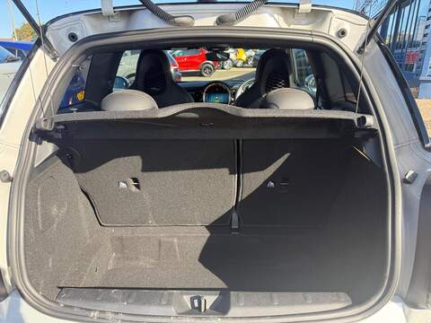 MINI Hatch 1.5 Cooper Sport Hatchback 3dr Petrol Manual Euro 6 (s/s) (136 ps) - U79273