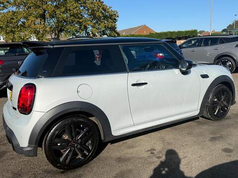 MINI Hatch 1.5 Cooper Sport Hatchback 3dr Petrol Manual Euro 6 (s/s) (136 ps) - U79273