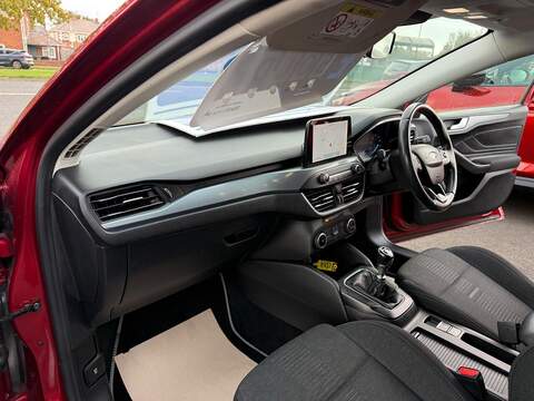 Ford Focus EcoBlue Active Hatchback 1.5 Manual Diesel - U79275