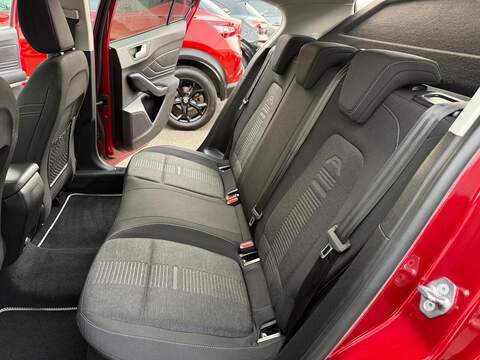 Ford Focus EcoBlue Active Hatchback 1.5 Manual Diesel - U79275