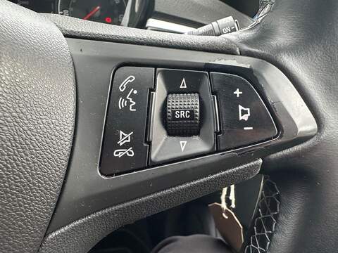 Vauxhall Corsa 1.4i ecoTEC Limited Edition Hatchback 3dr Petrol M Hatchback 1.4 Manual Petrol - U79276