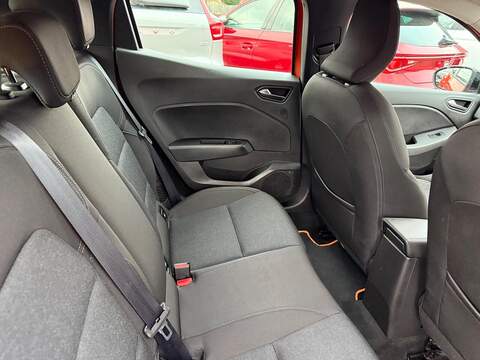 Renault Clio 1.6 E-TECH Evolution Auto Euro 6 (s/s) 5dr - U79277