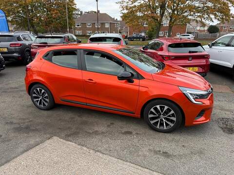 Renault Clio 1.6 E-TECH Evolution Auto Euro 6 (s/s) 5dr - U79277