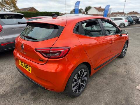 Renault Clio 1.6 E-TECH Evolution Auto Euro 6 (s/s) 5dr - U79277