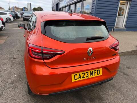 Renault Clio 1.6 E-TECH Evolution Auto Euro 6 (s/s) 5dr - U79277