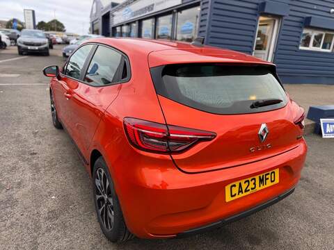 Renault Clio 1.6 E-TECH Evolution Auto Euro 6 (s/s) 5dr - U79277