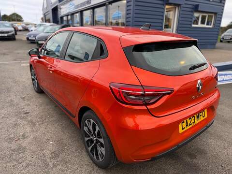 Renault Clio 1.6 E-TECH Evolution Auto Euro 6 (s/s) 5dr - U79277