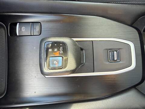 Nissan Qashqai 1.3 DIG-T MHEV N-Connecta XTRON Euro 6 (s/s) 5dr - U79278