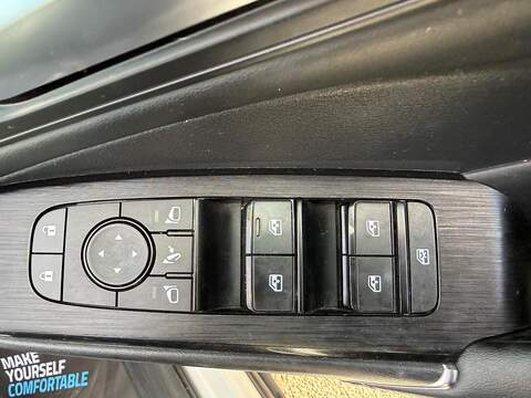 Nissan Qashqai 1.3 DIG-T MHEV N-Connecta XTRON Euro 6 (s/s) 5dr - U79278