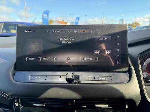 Nissan Qashqai 1.3 DIG-T MHEV N-Connecta XTRON Euro 6 (s/s) 5dr - U79278