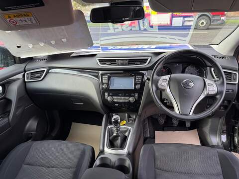 Nissan Qashqai 1.5 dCi N-Connecta SUV 5dr Diesel Manual 2WD Euro 6 (s/s) (110 ps) - U79282