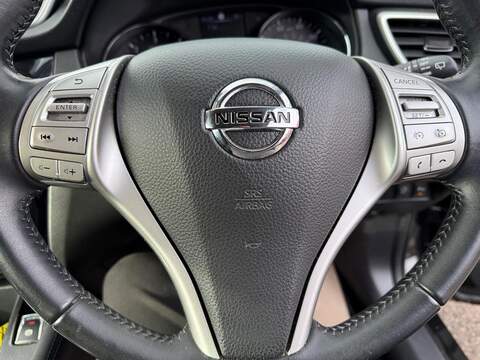 Nissan Qashqai 1.5 dCi N-Connecta SUV 5dr Diesel Manual 2WD Euro 6 (s/s) (110 ps) - U79282