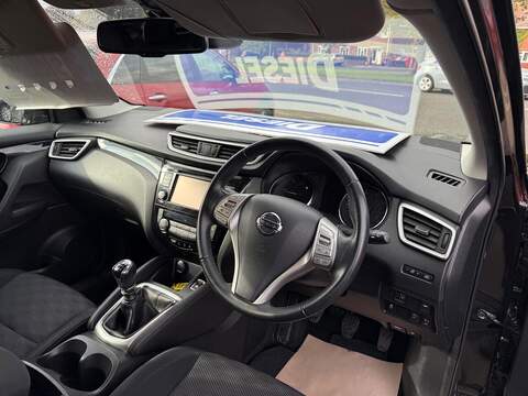 Nissan Qashqai 1.5 dCi N-Connecta SUV 5dr Diesel Manual 2WD Euro 6 (s/s) (110 ps) - U79282