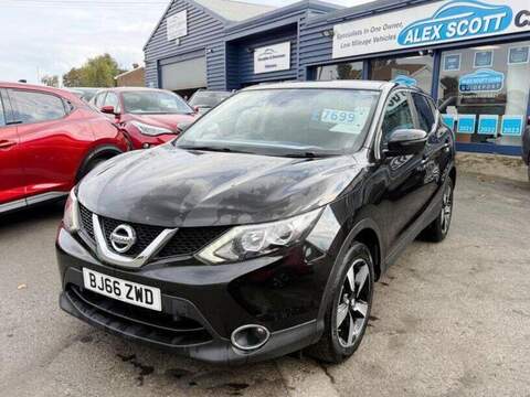 Nissan Qashqai 1.5 dCi N-Connecta SUV 5dr Diesel Manual 2WD Euro 6 (s/s) (110 ps) - U79282