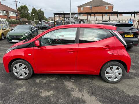 Toyota AYGO 1.0 VVT-i x-play Euro 5 5dr Euro 5 - U79283