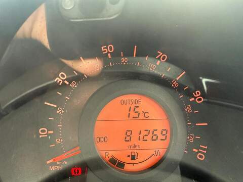 Toyota AYGO 1.0 VVT-i x-play Euro 5 5dr Euro 5 - U79283