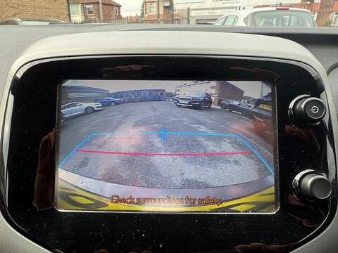 Toyota AYGO 1.0 VVT-i x-play Euro 5 5dr Euro 5 - U79283