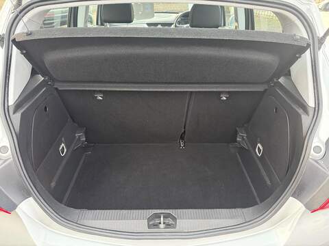 Vauxhall Corsa 1.2i SE Euro 6 5dr - U79284