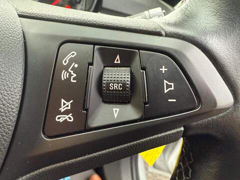 Vauxhall Corsa 1.2i SE Euro 6 5dr - U79284