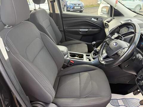Ford Kuga 1.5 TDCi Zetec SUV 5dr Diesel Manual Euro 6 (s/s) (120 ps) - U79286