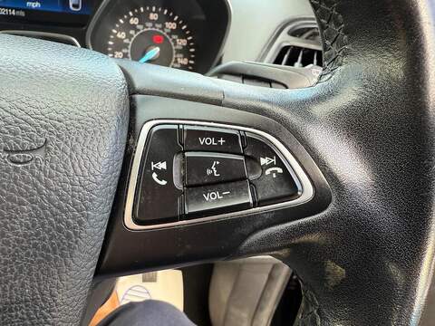 Ford Kuga 1.5 TDCi Zetec SUV 5dr Diesel Manual Euro 6 (s/s) (120 ps) - U79286