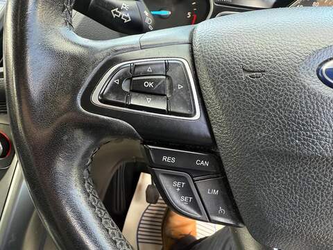 Ford Kuga 1.5 TDCi Zetec SUV 5dr Diesel Manual Euro 6 (s/s) (120 ps) - U79286