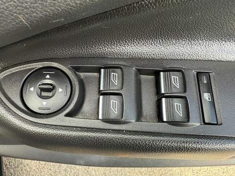 Ford Kuga 1.5 TDCi Zetec SUV 5dr Diesel Manual Euro 6 (s/s) (120 ps) - U79286