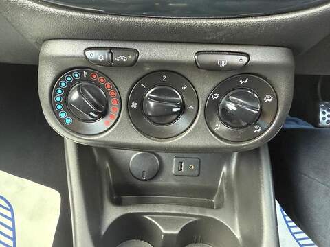 Vauxhall Corsa 1.2i Limited Edition Hatchback 3dr Petrol Manual Euro 6 (70 ps) - U79294