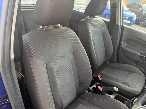 Ford Fiesta 1.0T EcoBoost Zetec Hatchback 5dr Petrol Manual Euro 5 (s/s) (100 ps) - U79295