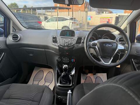 Ford Fiesta 1.0T EcoBoost Zetec Hatchback 5dr Petrol Manual Euro 5 (s/s) (100 ps) - U79295