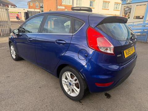 Ford Fiesta 1.0T EcoBoost Zetec Hatchback 5dr Petrol Manual Euro 5 (s/s) (100 ps) - U79295