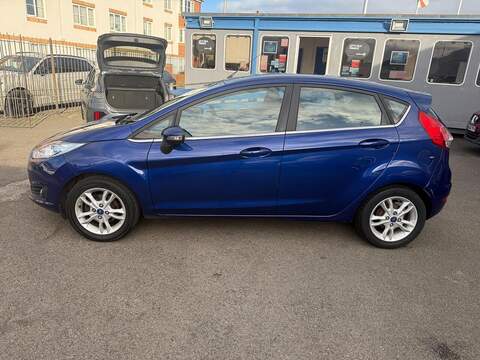 Ford Fiesta 1.0T EcoBoost Zetec Hatchback 5dr Petrol Manual Euro 5 (s/s) (100 ps) - U79295