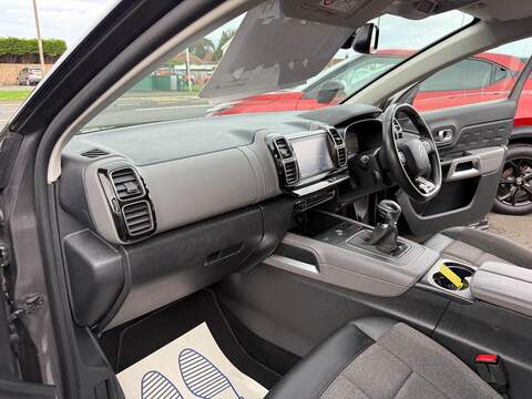 Citroen C5 Aircross 1.2 PureTech Shine Euro 6 (s/s) 5dr - U79300