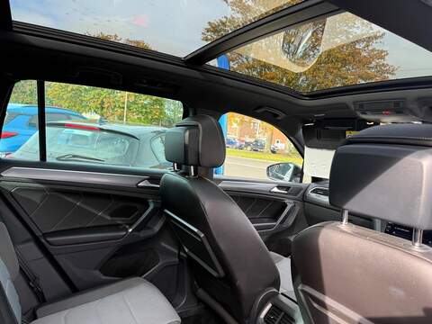 Volkswagen Tiguan 2.0 TDI R-Line Tech Euro 6 (s/s) 5dr - U79302