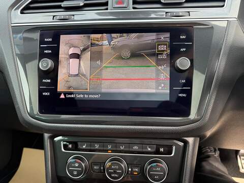 Volkswagen Tiguan 2.0 TDI R-Line Tech Euro 6 (s/s) 5dr - U79302