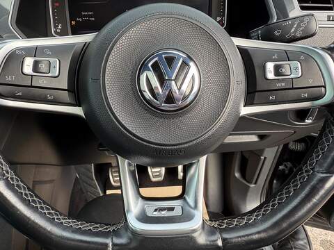Volkswagen Tiguan 2.0 TDI R-Line Tech Euro 6 (s/s) 5dr - U79302