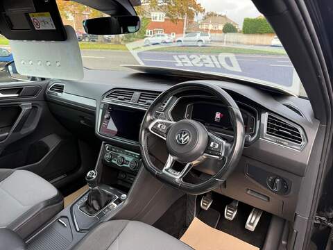 Volkswagen Tiguan 2.0 TDI R-Line Tech Euro 6 (s/s) 5dr - U79302